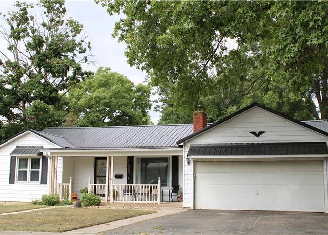 Property at 410 N Charles St, Shelbyville, IL 62565, 3 beds, 2 baths