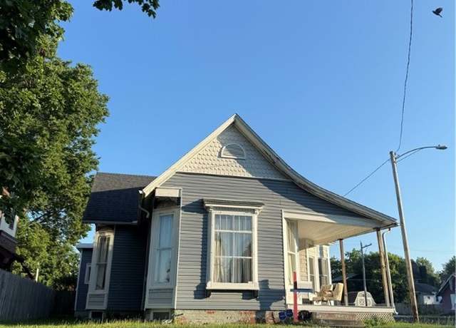 Property at 571 W Prairie Ave, Decatur, IL 62522, 2 beds, 2 baths