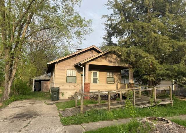 Property at 49 S Virginia Ave, Danville, IL 61832, 2 beds, 1 bath