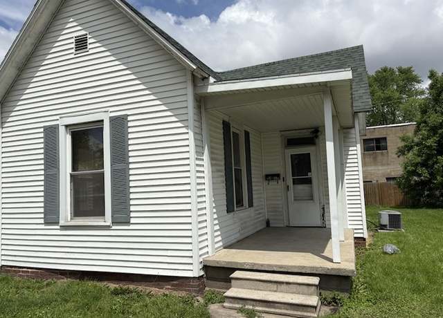 Property at 1908 Dewitt Ave, Mattoon, IL 61938, 3 beds, 1 bath