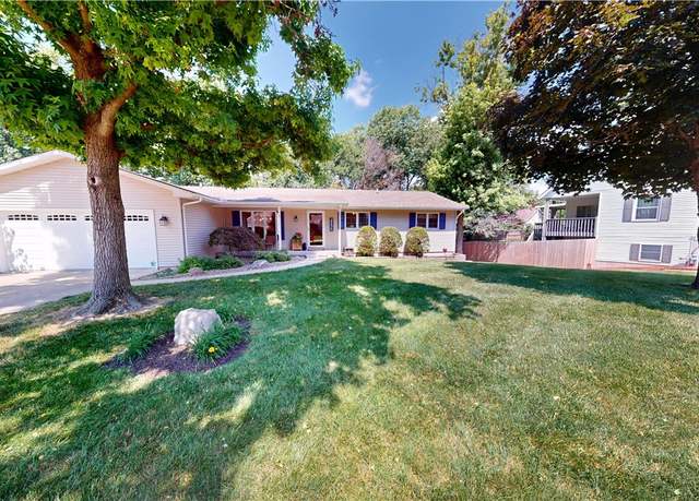 Property at 821 Cedar Hill Dr, Decatur, IL 62521, 3 beds, 2.5 baths