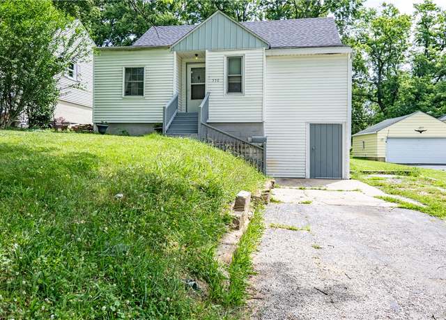 Property at 550 Sheridan Dr, Decatur, IL 62521, 3 beds, 1 bath