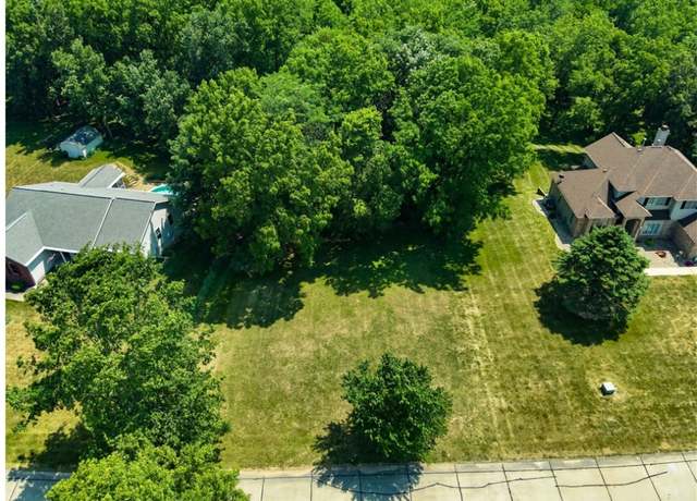 Property at 10 Chestnut Run, Mattoon, IL 61938