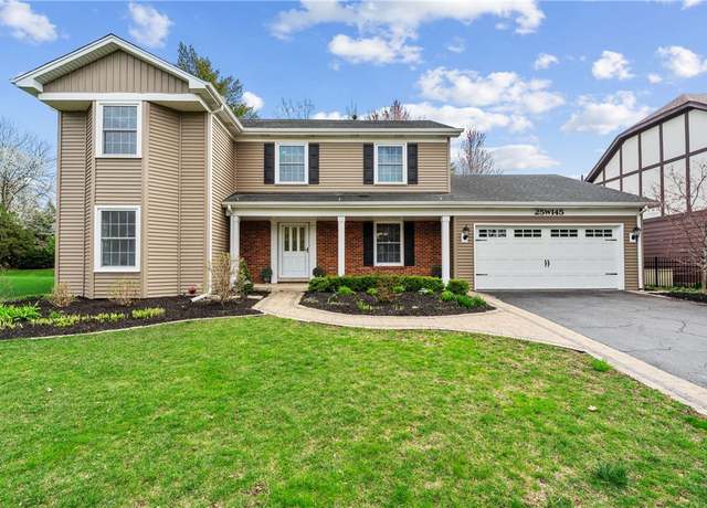 Property at 25w145 Setauket Ave, Naperville, IL 60540, 5 beds, 4.5 baths