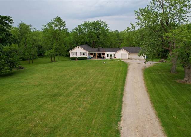 Property at 21823 N 1400 East Rd, Danville, IL 61834, 3 beds, 2 baths