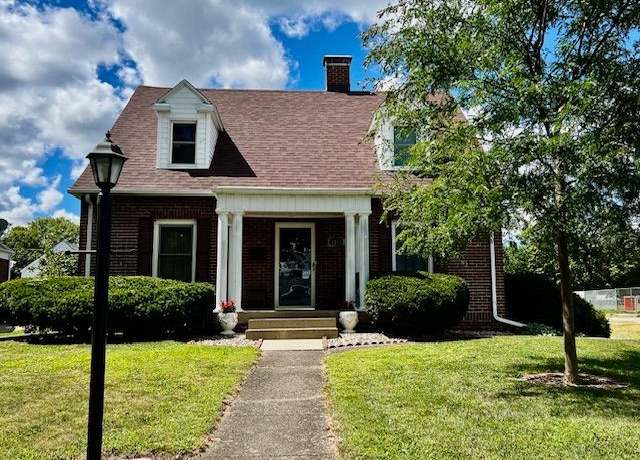 Property at 1512 Oak St, Danville, IL 61832, 3 beds, 2 baths