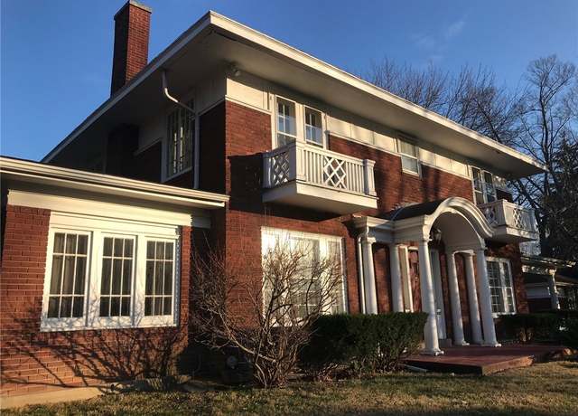 Property at 254 N Pine St, Decatur, IL 62522, 4 beds, 2.5 baths