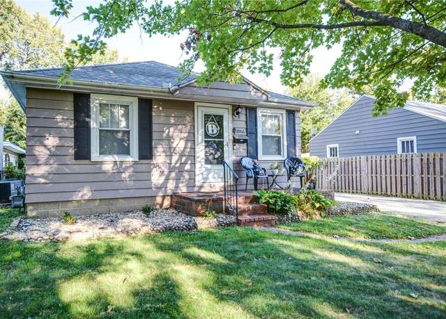 Property at 1066 N Oakcrest Ave, Decatur, IL 62522, 2 beds, 1.5 baths