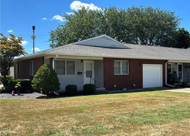 Property at 1000 North 1st St, Shelbyville, IL 62565, 2 beds, 1 bath