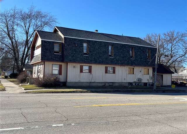 Property at 1900 Champaign Ave, Mattoon, IL 61938