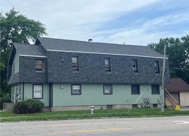Property at 1900 Champaign Ave, Mattoon, IL 61938
