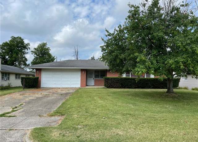 Property at 159 Elder Ln, Decatur, IL 62522, 3 beds, 2.5 baths