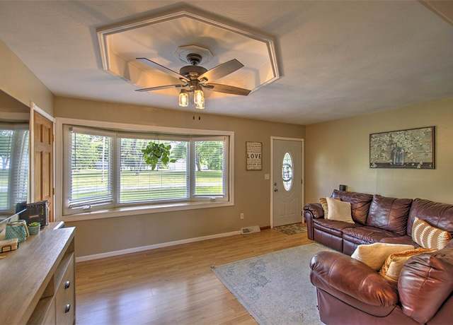 Property at 5301 Ricky Dr, Decatur, IL 62521, 2 beds, 1 bath