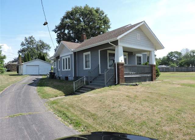 Property at 7 Newell Ave, Danville, IL 61832, 2 beds, 1 bath