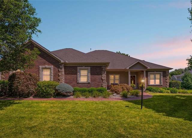 Property at 707 W Coolidge Ave, Charleston, IL 61920, 4 beds, 3 baths
