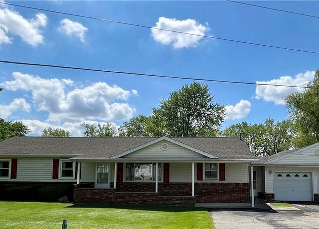 Property at 1113 Cherry Point St, Paris, IL 61944, 3 beds, 1.5 baths