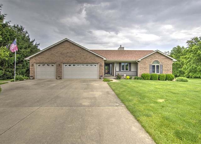 Property at 8898 Country Side Dr, Dalton City, IL 61925, 3 beds, 3 baths
