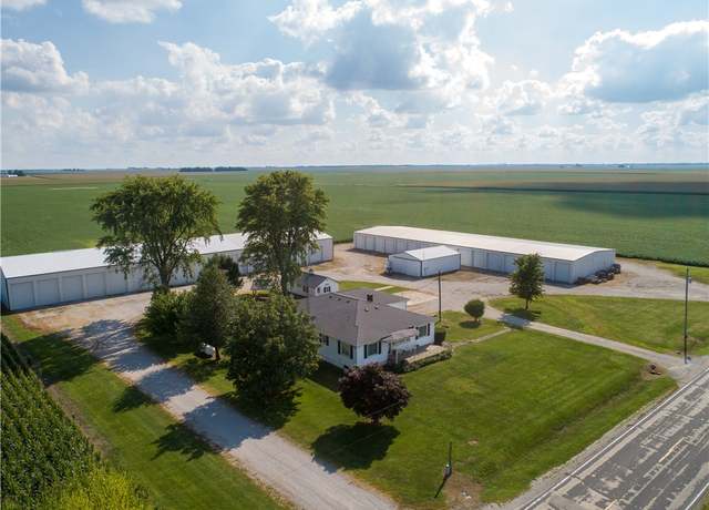 Property at 1970 County Highway 3 Hwy, Findlay, IL 62534, 4 beds, 2 baths