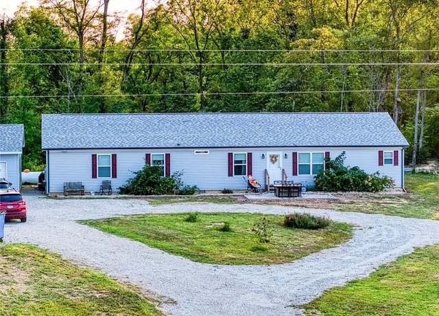 Property at 18370 Terre Haute Rd, Paris, IL 61944, 4 beds, 3 baths