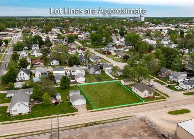 Property at 804 W Grove Ave, Effingham, IL 62401