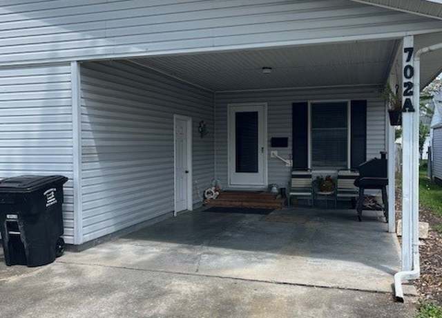 Property at 702 W Richland Ave Unit A, Effingham, IL 62401, 2 beds, 1 bath