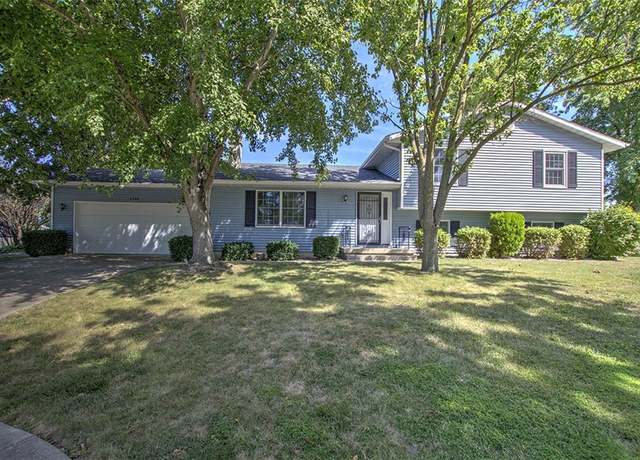Property at 2504 S Nantucket Dr, Decatur, IL 62521, 3 beds, 2 baths