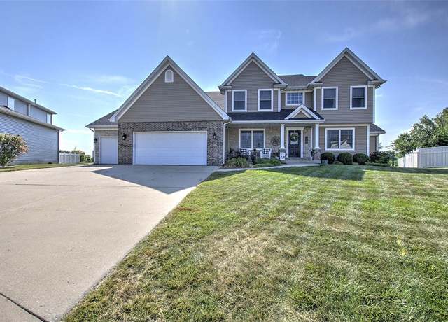 Property at 1008 Schroll Dr, Forsyth, IL 62535, 4 beds, 3.5 baths