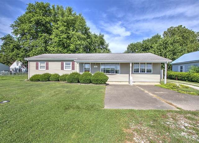 Property at 4111 Dye Rd, Illiopolis, IL 62539, 3 beds, 2 baths