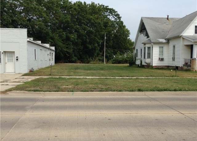 Property at 1612 Richmond Ave, Mattoon, IL 61938