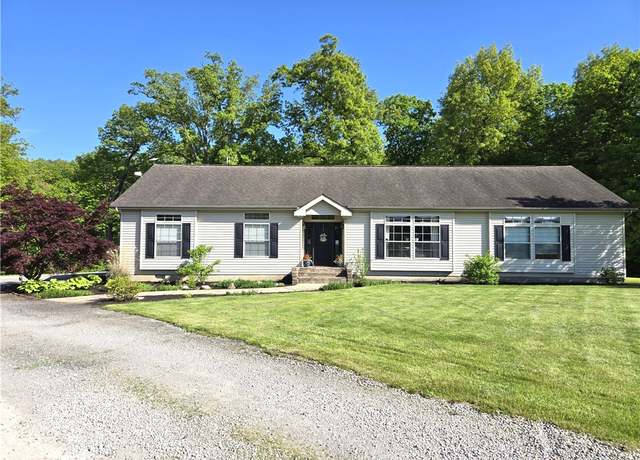 Property at 13341 Phipps Ln, Lerna, IL 62440, 3 beds, 3 baths