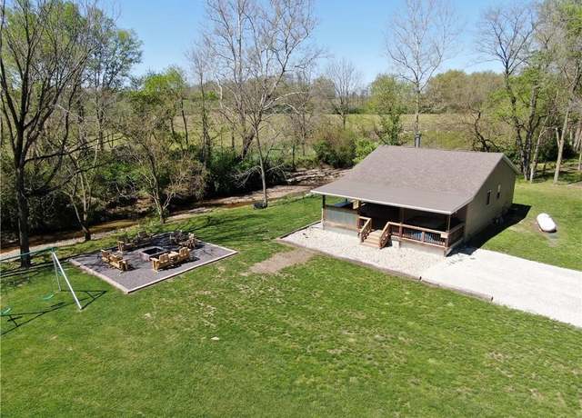 Property at 3095 Preston St, Paris, IL 61944, 2 beds, 1 bath
