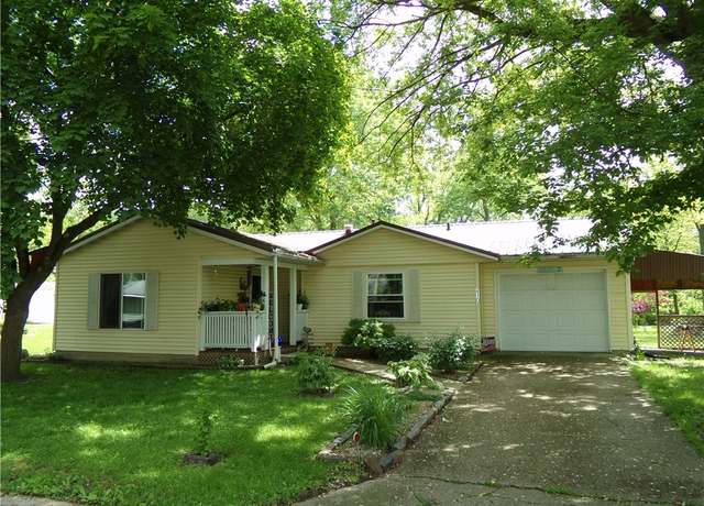Property at 210 Kennedy Ave, Pana, IL 62557, 3 beds, 1 bath