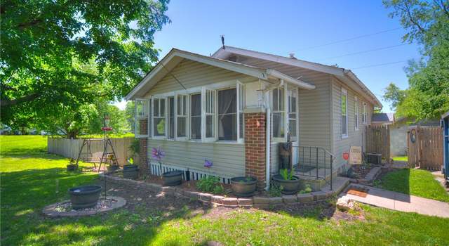 Photo of 805 N 33rd St, Decatur, IL 62521