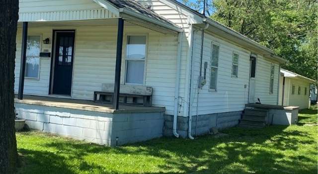 Photo of 2260 Locust St, Decatur, IL 62521
