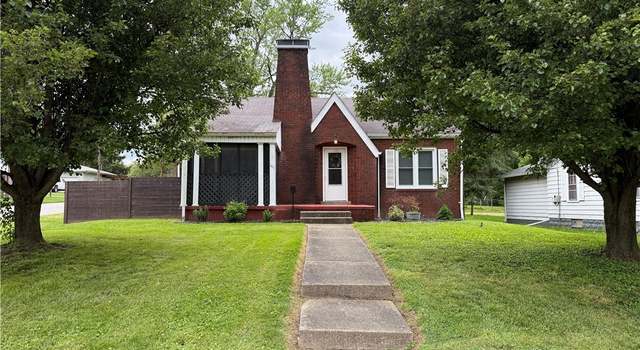 Photo of 1411 16th St, Lawrenceville, IL 62439