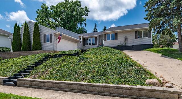 Photo of 2673 S Forrest Green Dr, Decatur, IL 62521