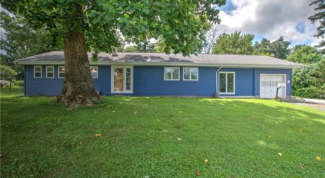 Photo of 2525 E Lost Bridge Rd, Decatur, IL 62521