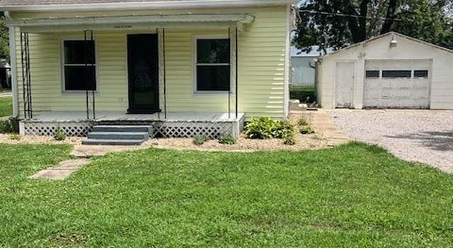 Photo of 407 N 9th St, Altamont, IL 62411