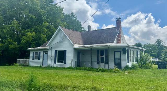Photo of 101 S Van Buren St, Watson, IL 62473