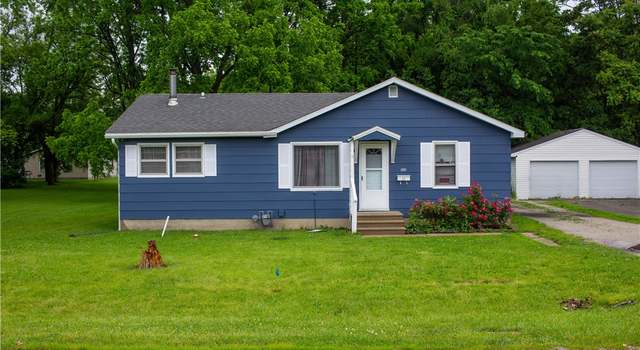 Photo of 1720 27th St, Decatur, IL 62526