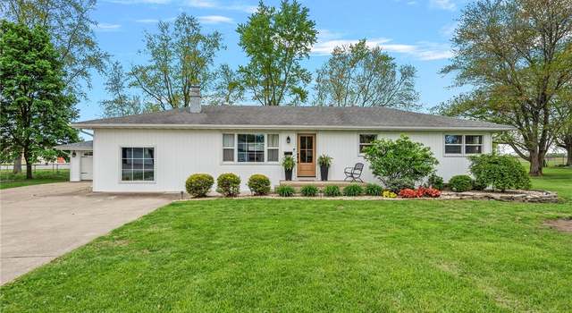 Photo of 111 W 7th St, Pana, IL 62557