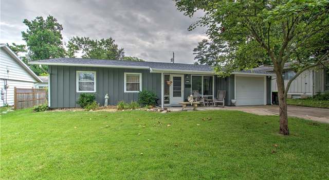 Photo of 1810 S Country Club Rd, Decatur, IL 62521