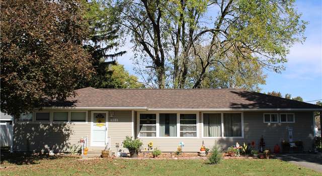 Photo of 303 E North 1st St, Findlay, IL 62534