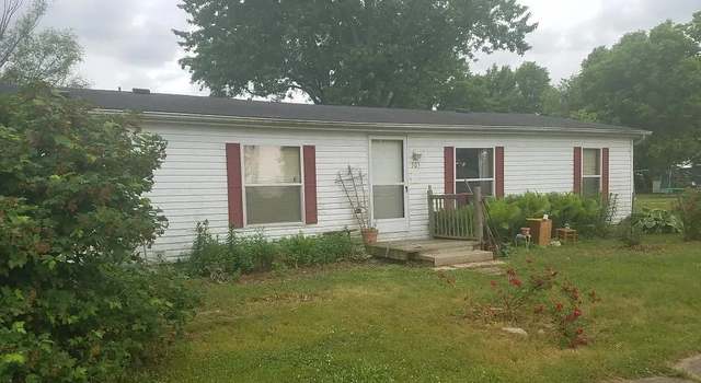 Photo of 305 W Main St, Watson, IL 62473