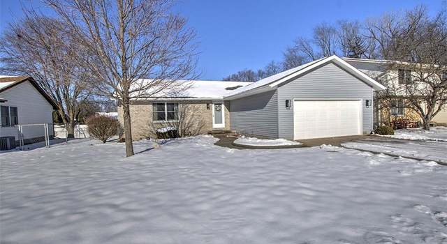 Photo of 1520 W Highland Pl, Decatur, IL 62526