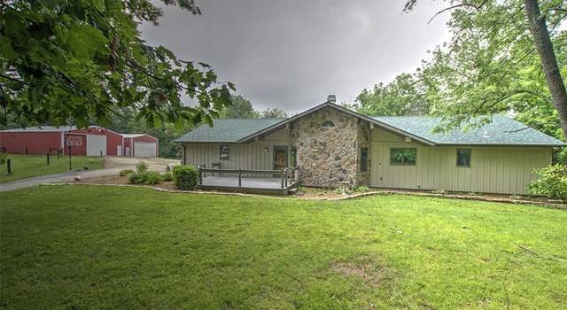 Photo of 5959 Heritage Ln, Oakley, IL 62501