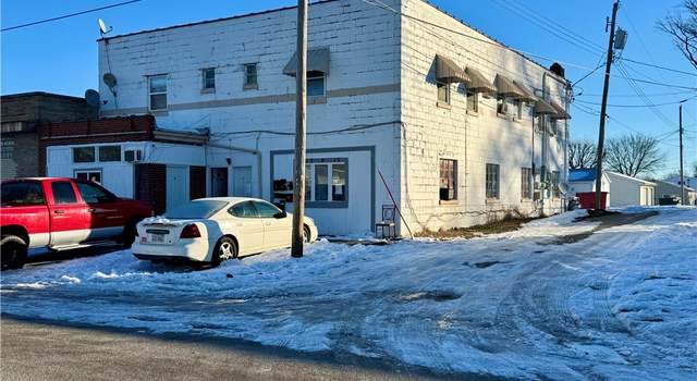 Photo of 512 N 15th St, Mattoon, IL 61938