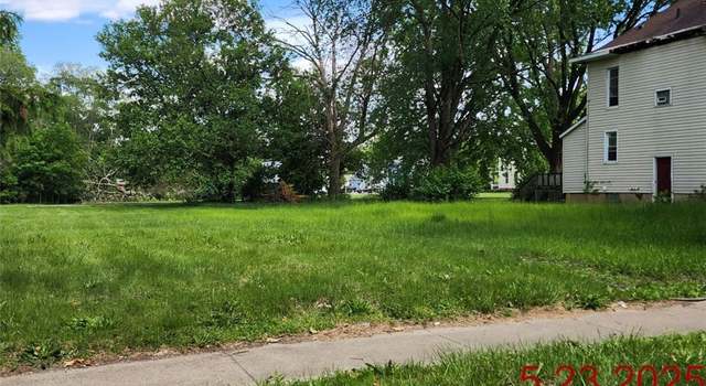 Photo of 1650 N Main St, Decatur, IL 62526