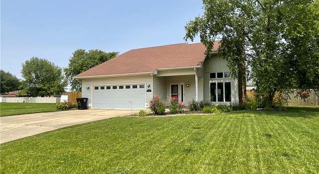 Photo of 114 W Edgewood Ave, Effingham, IL 62401