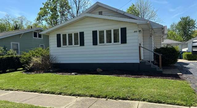 Photo of 811 N Jefferson St, Robinson, IL 62454